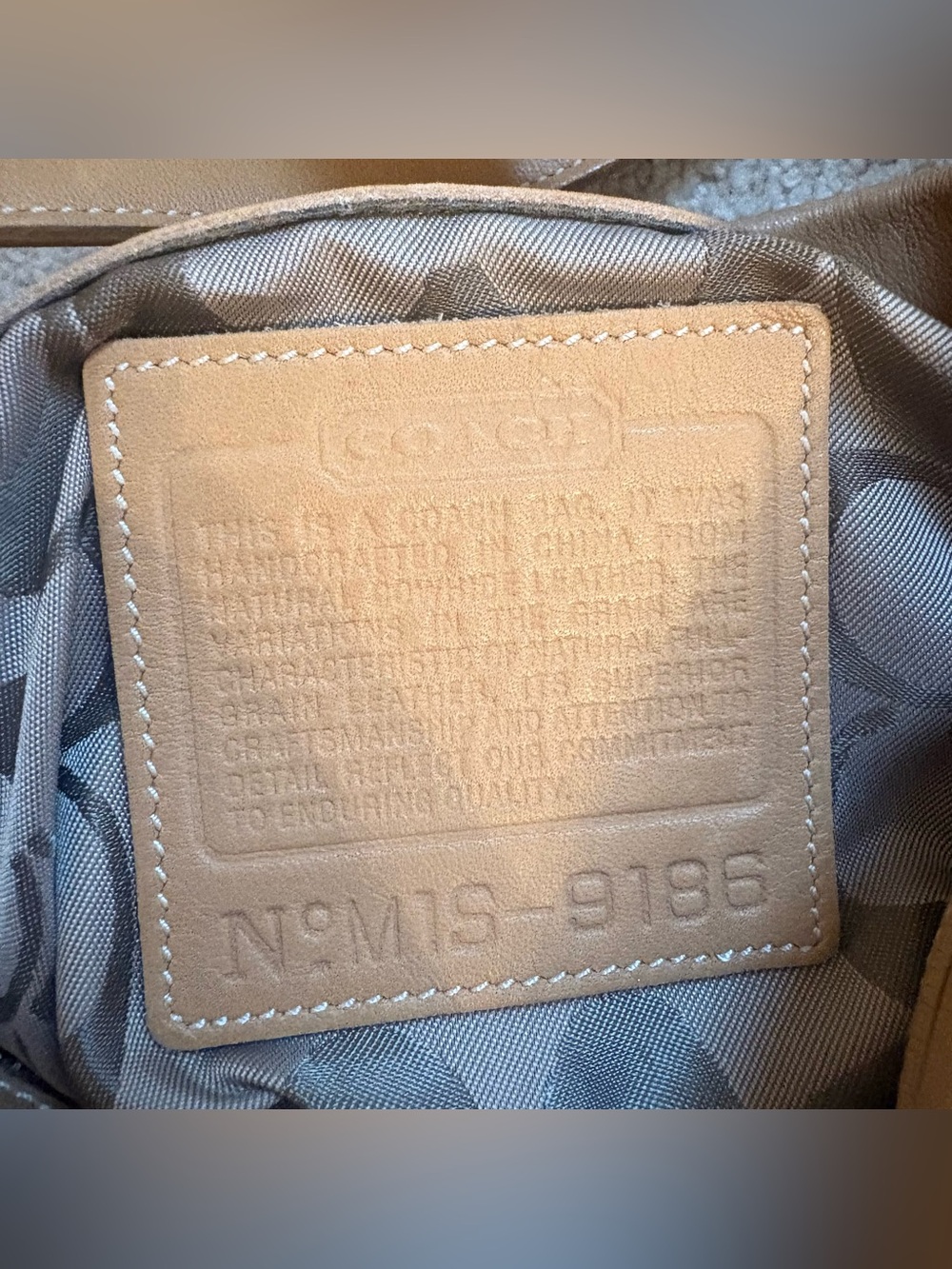 Vintage Coach Leather Shoulder Bag in Tan - Picture 3 of 7